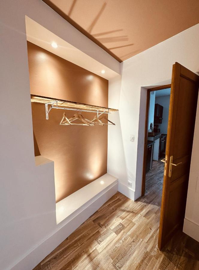 Studio 2 Du Spa Celinie Warcq ภายนอก รูปภาพ